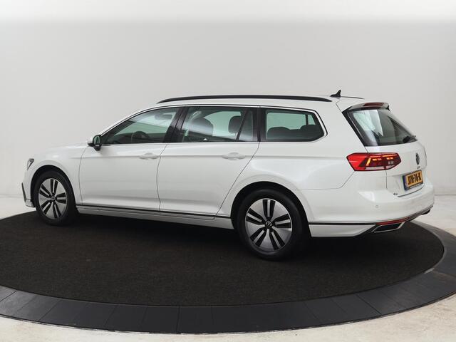 Volkswagen PASSAT 1.4 TSI PHEV GTE | Stoelverwarming | Virtual Cockpit | Adaptive cruise | Massage | Matrix LED | Camera | Memory | Carplay | Navigatie | Plug In
