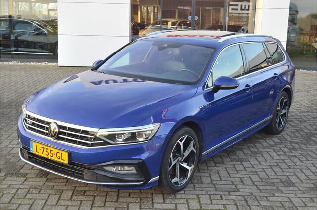 Volkswagen PASSAT Variant 1.5 TSI 2X R-Line Pano | Vol Leer | Camera | Carplay Stoelmassage | Elekt verst. | Trekhaak