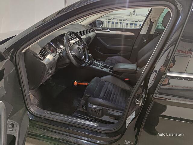 Volkswagen PASSAT 1.8 TSI 180pk R-Line Business Edit. DSG7 Navi / A.Cam.+ 360 / Adapt.CC / Pano.dak / Trekhaak / Advance Pack / Winter Pack / Trekgewicht 1800kg