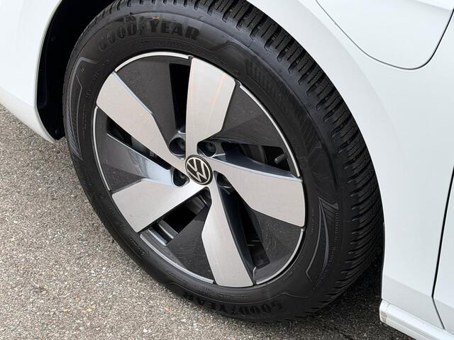 Volkswagen PASSAT Variant 1.5 eHybrid Business | Dode hoek | Camera | Trekhaak | Head-up | Rijklaar incl. 1 jaar Bovag garantie