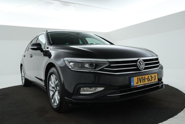 Volkswagen PASSAT Variant 1.5 TSI Elegance Business R Trekhaak, Navigatie, Stoelverwarming!