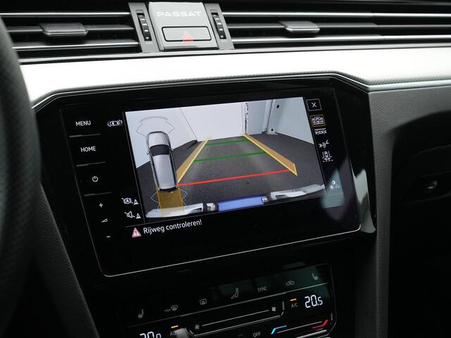 Volkswagen PASSAT Variant 1.5 TSI 150 pk DSG R-Line Business | Panoramadak | Leder | Navigatie Discover Pro | IQ Light | Achteruitrijcamera