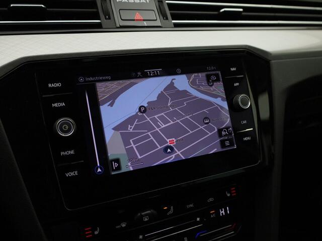 Volkswagen PASSAT Variant 1.4TSI 160kW/218PK PHEV GTE Business · Navigatie · Apple/Android Car Play · Camera + Parkeersensoren