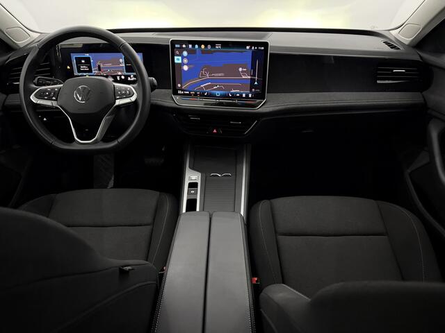 Volkswagen PASSAT Variant 1.5 eHybrid Business Camera, Navi, Stoelverwarming, Cruise control, Keyless start, Virtual desk, 1 jaar garantie