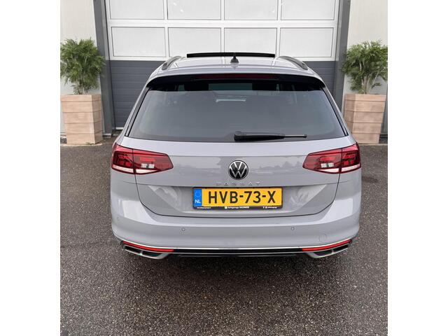 Volkswagen PASSAT Variant 1.5 TSI R-Line Business + / PANO / NAV I/ TREKHAAK / GARANTIE /