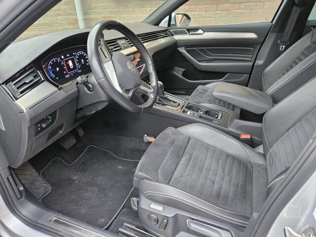 Volkswagen PASSAT Variant 1.5 TSI R-Line Business +