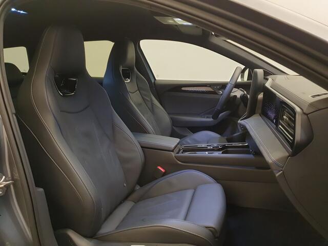 Volkswagen PASSAT Variant 1.5 eHybrid 272pk DSG/AUT R-Line Wegklapbare trekhaak, Harman/Kardon, Leder