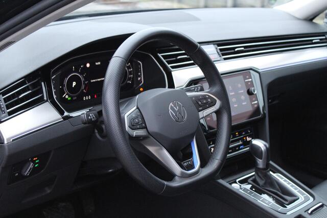 Volkswagen PASSAT Variant 1.4 TSI 204Pk PHEV GTE Business Highline | Trekhaak | Panordamadak | Full-LED | 1 eigenaar