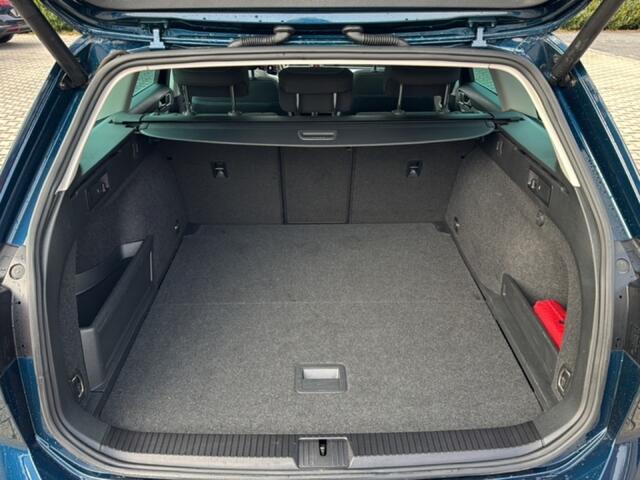 Volkswagen PASSAT 1.4 TSI DSG GTE PANODAK/360CAM/ELEKKLEP/DYNAUDIO/ACC/STOELVERW