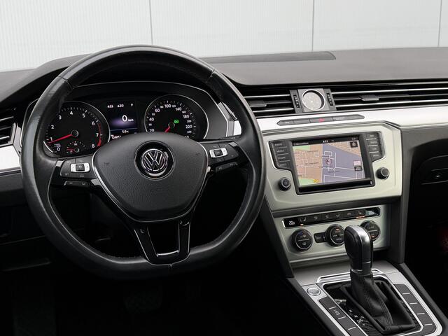 Volkswagen PASSAT Variant 1.4 TSI ACT Highline Automaat/Trekhaak/Camera.