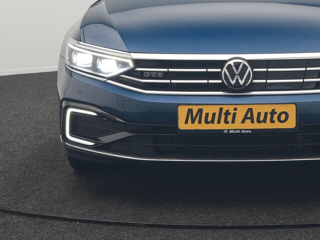 Volkswagen PASSAT Variant GTE Business Plug in Hybrid 218pk Dealer O.H PHEV | Trekhaak af Fabriek | Adaptive Cruise | Alcantara Sportstoelen Memory & Massage | Virtual | Parkassist & Camera | 18"L.M | Matrix LED | Keyless |