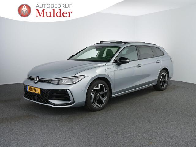 Volkswagen PASSAT Variant 1.5 eHybrid R-Line Edition | Leer | Pano | Trekhaak | IQ Light | Harman/Kardon |