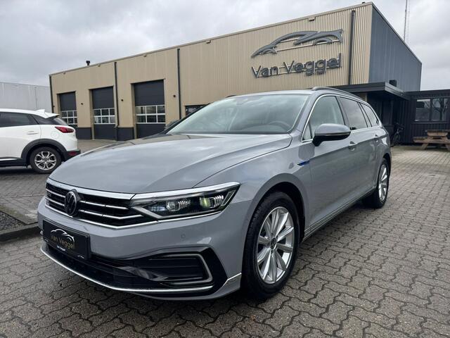 Volkswagen PASSAT Variant 1.4 TSI PHEV GTE Business virtual cockpit, navi, cruise, stoelverw