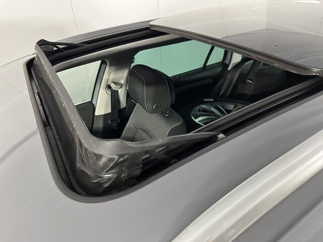 Volkswagen PASSAT Variant 1.4 TSI PHEV GTE / AUTOMAAT/ PANO/ TREKHAAK/ ELEK.ACHTERKLEP/ STOELVERWARMING/ PARK.SENSOREN V+A/ 360 CAMERA/ KEYLESS/ APP-CONNECT/ ACC/ NAVI/ DAB/ CLIMA/ 17'' LMV