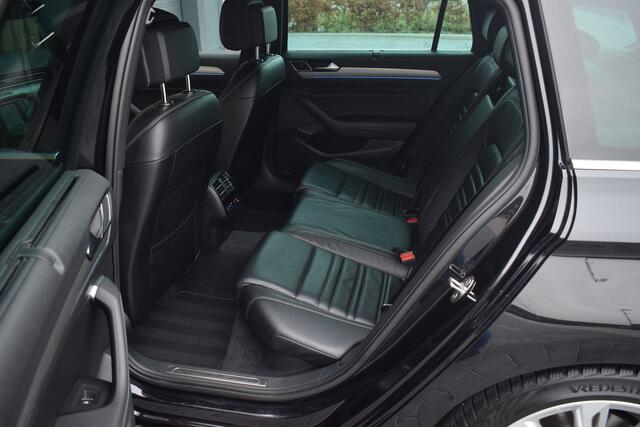 Volkswagen PASSAT 1.4 TSI 150pk DSG R-line | Pano | Leer | Virtual | Trekhaak | 19"