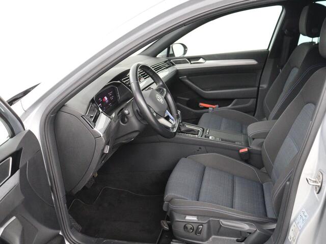 Volkswagen PASSAT 1.4 TSI PHEV GTE | Trekhaak | Adaptive cruise | Camera | Matrix LED | Keyless | Carplay | Navigatie | Park Assist | Plug In