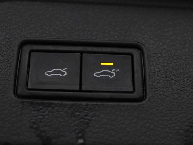 Volkswagen PASSAT 1.4 TSI PHEV GTE | Trekhaak | Adaptive cruise | Camera | Matrix LED | Keyless | Carplay | Navigatie | Park Assist | Plug In