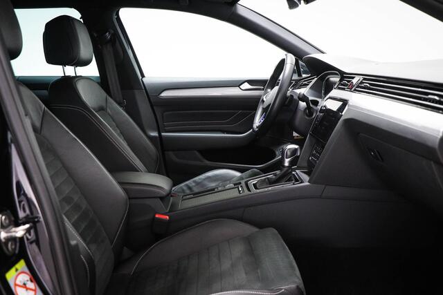 Volkswagen PASSAT Variant 1.4 TSI PHEV GTE Business SOH 99% | STOELEN PACK | STUURVERWARMING | DRAADLOZE LADER | CAMERA | 18"