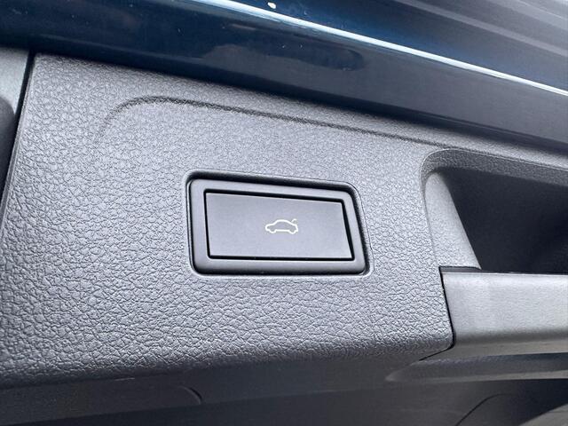 Volkswagen PASSAT Variant 1.4 TSI PHEV GTE Business | Trekhaak 1.600kg | Matrix LED | Adaptive CC | Climate V+A | Navi |