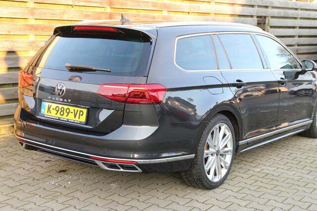 Volkswagen PASSAT Variant 1.5 TSI R-Line Business + / Navi / Climate / Stoelverwarming / Trekhaak
