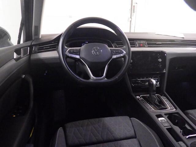 Volkswagen PASSAT VARIANT 1.5 TSI BUSINESS I AUTOMAAT I P-CAMERA I ADAPTIVE CRUISE CONTROL I NAVIGATIE