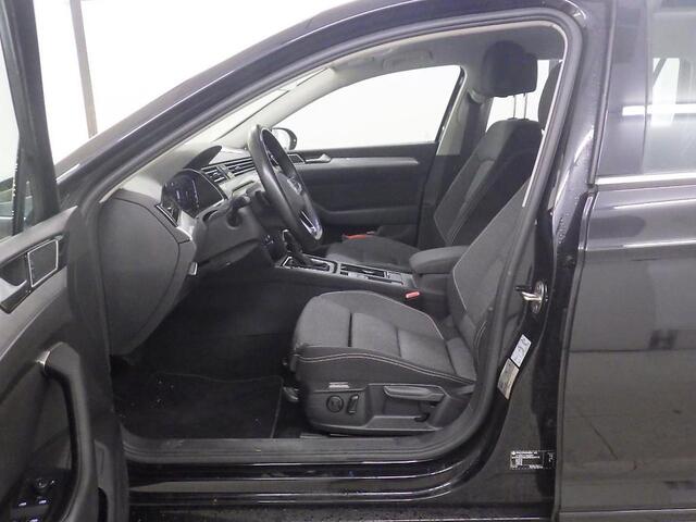 Volkswagen PASSAT VARIANT 1.5 TSI BUSINESS I AUTOMAAT I P-CAMERA I ADAPTIVE CRUISE CONTROL I NAVIGATIE