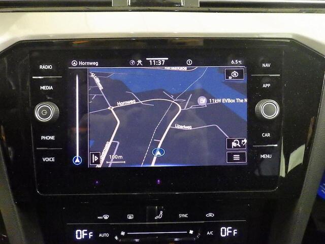 Volkswagen PASSAT VARIANT 1.5 TSI BUSINESS I AUTOMAAT I P-CAMERA I ADAPTIVE CRUISE CONTROL I NAVIGATIE