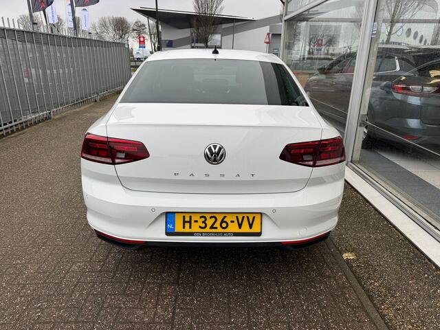 Volkswagen PASSAT 1.5 TSI Comfort Business | 1e eigenaar | Automaat | Airco | Elektrische ramen | Navigatie | Keyless / Start | APK tot 09-06-2026 | NAP |