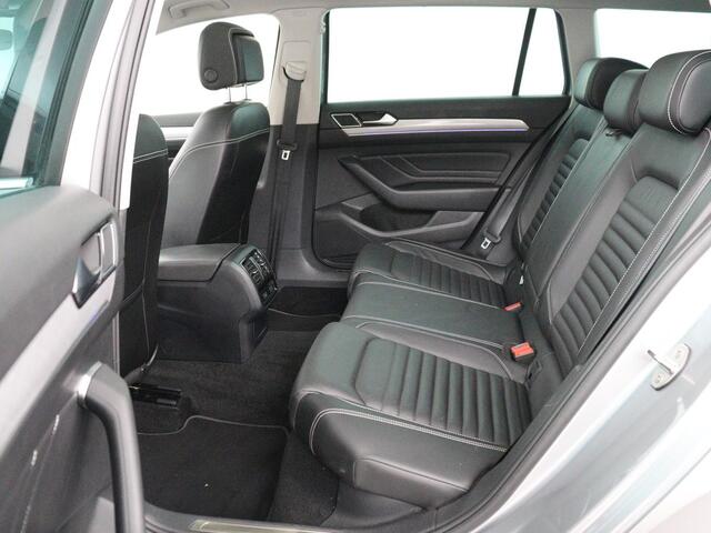 Volkswagen PASSAT 1.4 TSI PHEV GTE | Panoramadak | Nappleder | Stoelverwarming | Trekhaak | 360 Camera | Adaptive cruise | Virtual Cockpit | Matrix LED | Carplay | Navigatie | Plug In