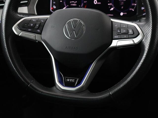 Volkswagen PASSAT 1.4 TSI PHEV GTE | Panoramadak | Nappleder | Stoelverwarming | Trekhaak | 360 Camera | Adaptive cruise | Virtual Cockpit | Matrix LED | Carplay | Navigatie | Plug In