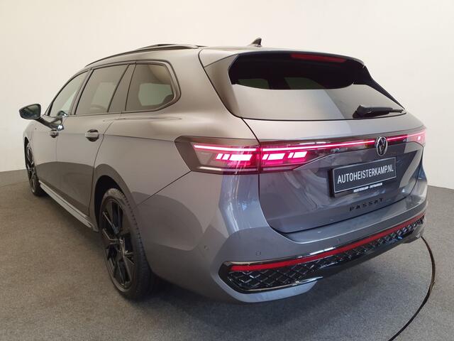 Volkswagen PASSAT Variant 1.5 eHybrid 272pk DSG/AUT R-Line Wegklapbare trekhaak, Harman/Kardon, Leder, Pano