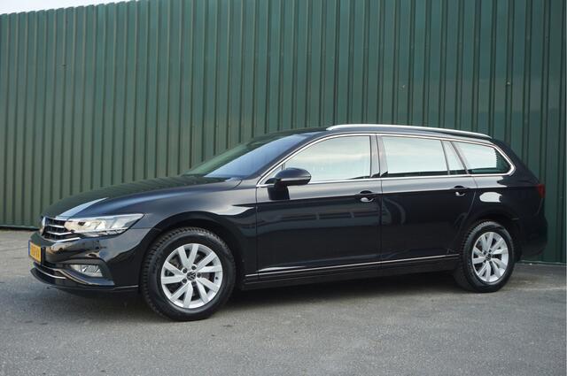 Volkswagen PASSAT Variant 1.5 TSI Business Automaat 150pk + Trekhaak/ Keyless/ Camera/ LED/ NL-auto/ Garantie!
