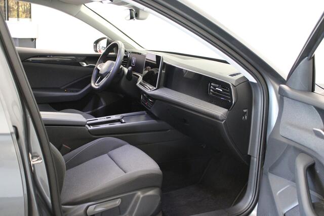 Volkswagen PASSAT Variant 1.5 eTSI Business