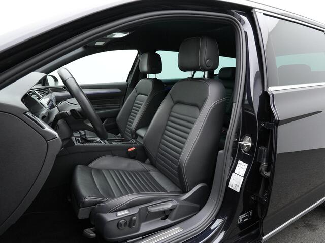 Volkswagen PASSAT Variant 1.4 TSI PHEV 218 pk GTE | Trekhaak | Leder | IQ Light | Stuur/stoelverwarming
