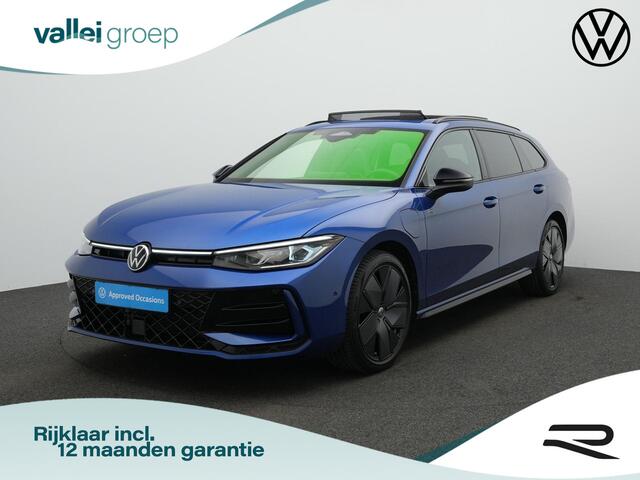 Volkswagen PASSAT Variant 1.5 eHybrid 272 pk R-Line | Panoramadak | Trekhaak | Adaptief onderstel | Head-up display | IQ Light