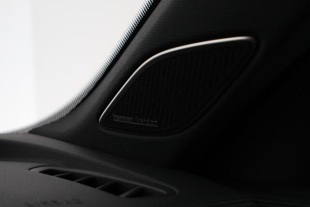 Volkswagen PASSAT Variant 1.5 272pk eHybrid R-Line Business Black Style Trekhaak 360Camera harman/kardon Head-Up Keyless Massage Navigatie Panoramadak