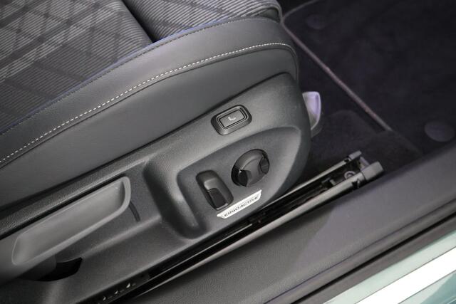 Volkswagen PASSAT Variant 1.5 272pk eHybrid R-Line Business Black Style Trekhaak 360Camera harman/kardon Head-Up Keyless Massage Navigatie Panoramadak