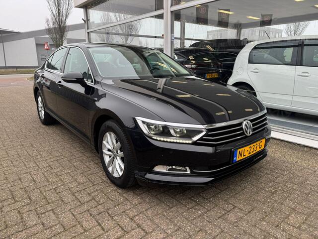 Volkswagen PASSAT 1.6 TDI Comfortline | 1e eigenaar | Automaat | Navigatie | Cruise control | Elektrische ramen | Airco | Trekhaak | APK tot 04-04-2027 | NAP |