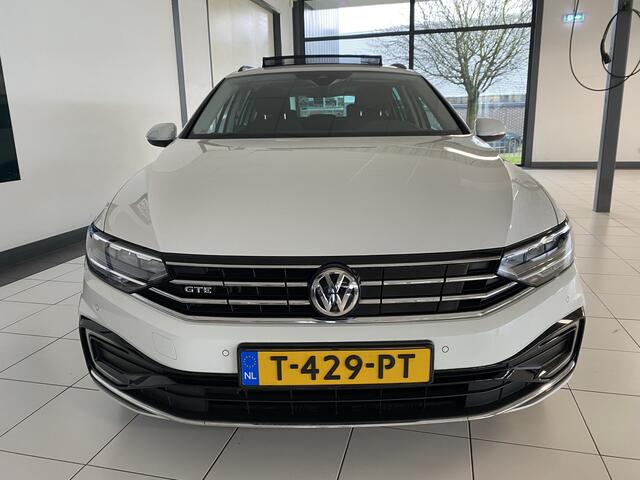 Volkswagen PASSAT Variant 1.4 TSI PHEV GTE Business Panoramadak / Trekhaak /elec stoel met geheugen