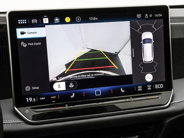 Volkswagen PASSAT Variant 1.5 eHybrid 204pk PHEV DSG Business · Camera · Elek. Voorstoelen + Massagefunctie · Stuur- & Stoelverwarming · Optiekpakket Zwart · Side Assist · Garantie t/m 18-08-2028 of 100.000km