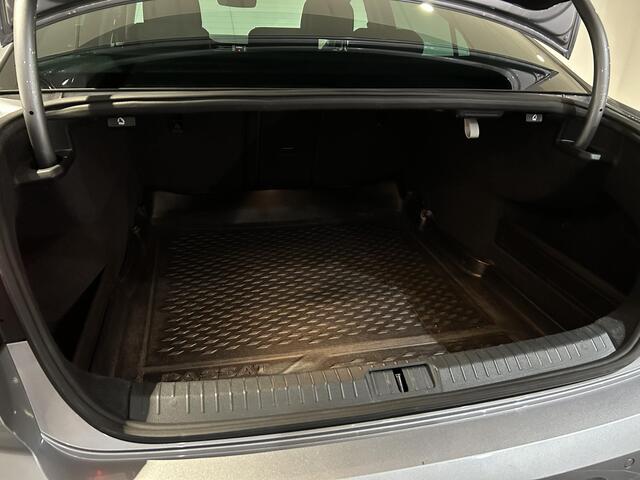 Volkswagen PASSAT 1.5 TSI Business | Panoramadak | Navigatie | Adaptieve cruise control |