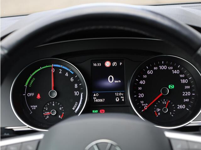 Volkswagen PASSAT Variant GTE 1.4 TSI PHEV 218PK | Vol Leer | Achteruitrijcamera | Carplay/Android | Massage | Stoelverwarming |