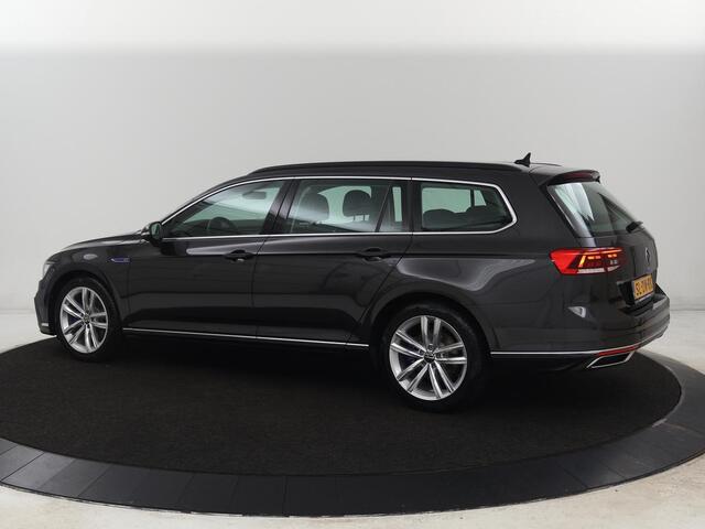Volkswagen PASSAT 1.4 TSI PHEV GTE | Stoelverwarming | Adaptive cruise | Carplay | Navigatie | 18'' | Matrix LED | Parkeerhulp | Bluetooth | Plug In