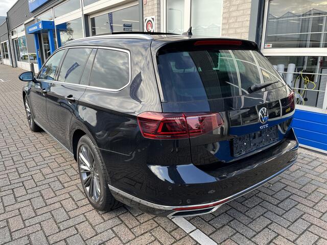 Volkswagen PASSAT Variant 1.4 TSI PHEV GTE / AUTOMAAT/ TREKHAAK/ PANO/ LEER/ ELEK.KLEP/ STUUR+STOELVERWARM.V+A/ PARK.SENSOR.V+A/ 360 CAMERA/ MEMORY SEAT/ DCC/ DODEHOEK/ ACC/ APP-CONNECT/ HEAD-UP/ KEYLESS/ NAVI/ LED/ DAB/ CLIMA