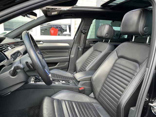 Volkswagen PASSAT Variant 1.4 TSI PHEV GTE / AUTOMAAT/ TREKHAAK/ PANO/ LEER/ ELEK.KLEP/ STUUR+STOELVERWARM.V+A/ PARK.SENSOR.V+A/ 360 CAMERA/ MEMORY SEAT/ DCC/ DODEHOEK/ ACC/ APP-CONNECT/ HEAD-UP/ KEYLESS/ NAVI/ LED/ DAB/ CLIMA