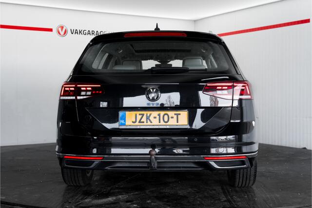 Volkswagen PASSAT Variant 1.4 TSI PHEV GTE Business Panorama Leder Trekhaak