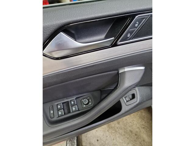 Volkswagen PASSAT Variant 1.4 TSI ACT Connected Series Plus