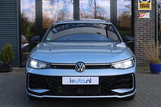 Volkswagen PASSAT Variant 1.5 eHybrid 272PK R-Line Edition Black Style Leder/Pano/IQ.Light/360/Head-up/HK/Navi Max/ACC/19"/Trekhaak wegkl.