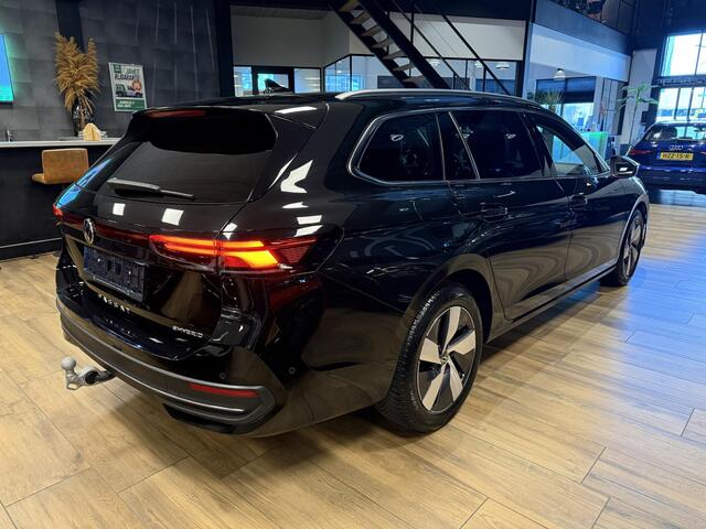 Volkswagen PASSAT Variant 1.5 eHybrid Elegance Business |PHEV|HUD|TREKHAAK|SPORTSTOELEN|STOEL&STUURVERWARMING|PRIVACY|