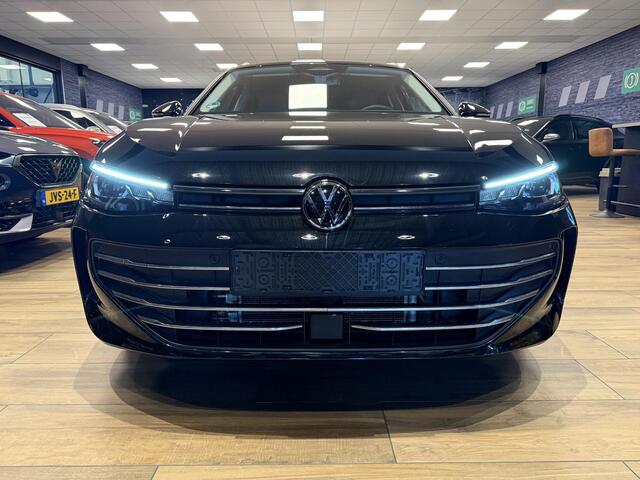 Volkswagen PASSAT Variant 1.5 eHybrid Elegance Business |PHEV|HUD|TREKHAAK|SPORTSTOELEN|STOEL&STUURVERWARMING|PRIVACY|